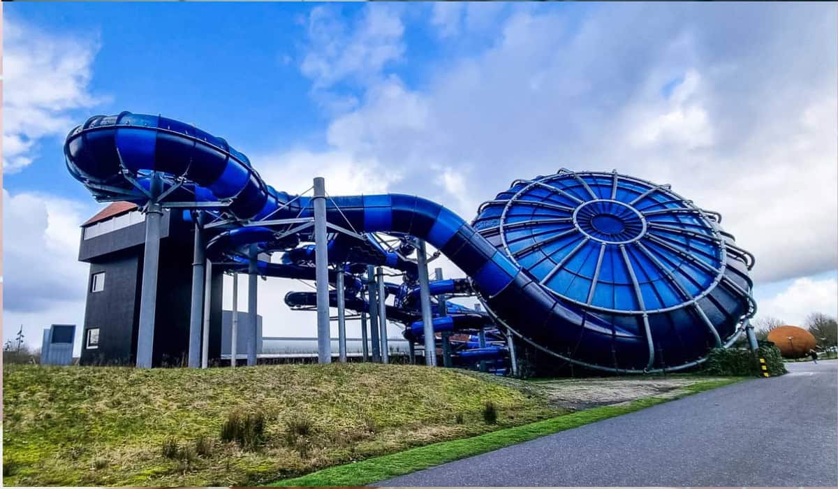 Hof van Saksen Zwembad, Glijbanen en Waterparadijs